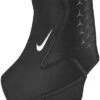 Nike Pro Ankle Sleeve 3.0 (Black/White) 2 Nike Pro Ankle Sleeve 3.0 (Black/White) -YONEX Store N1000677010 FA20 NIKE PRO ANKLE SLEEVE 3 PHSRH000.0 SC076LR
